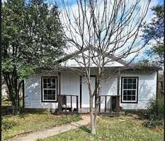 featured image of 601 Royal St