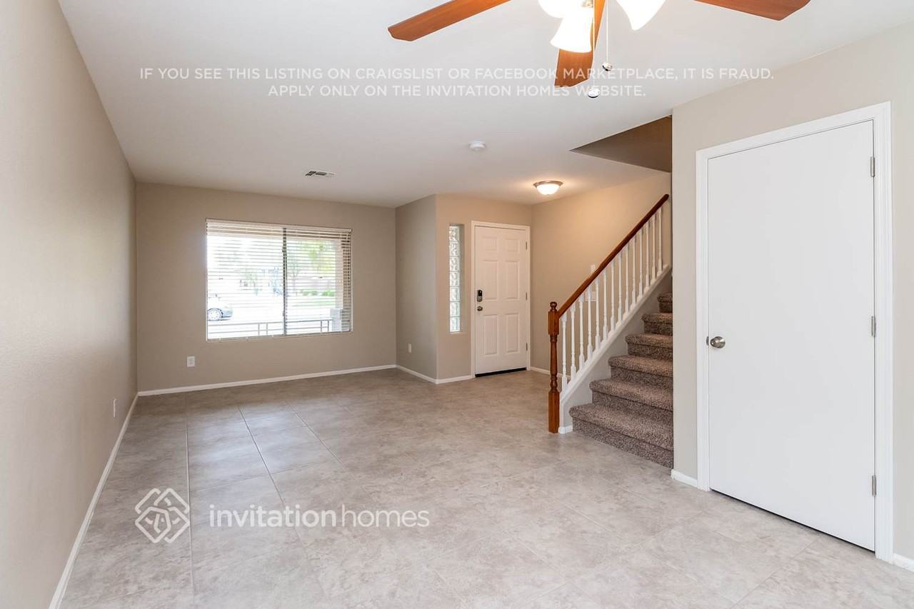 785 E Beargrass Pl - Photo 4 of 21