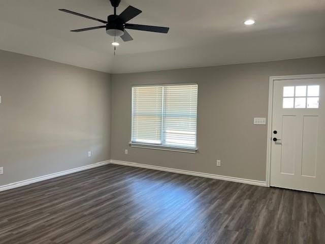 201 Pecan St - Photo 3 of 13