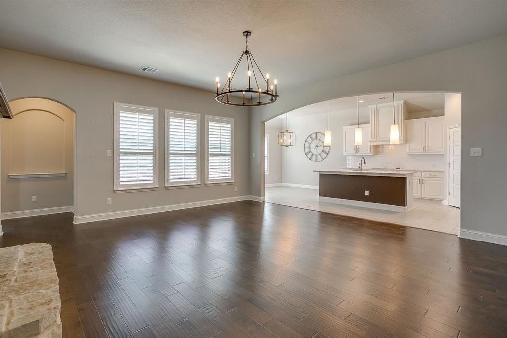 12400 Angel Vine Dr - Photo 4 of 40