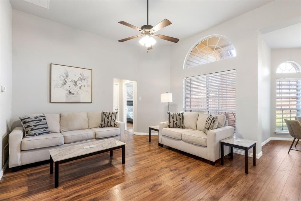 4709 Justin Dr - Photo 3 of 30