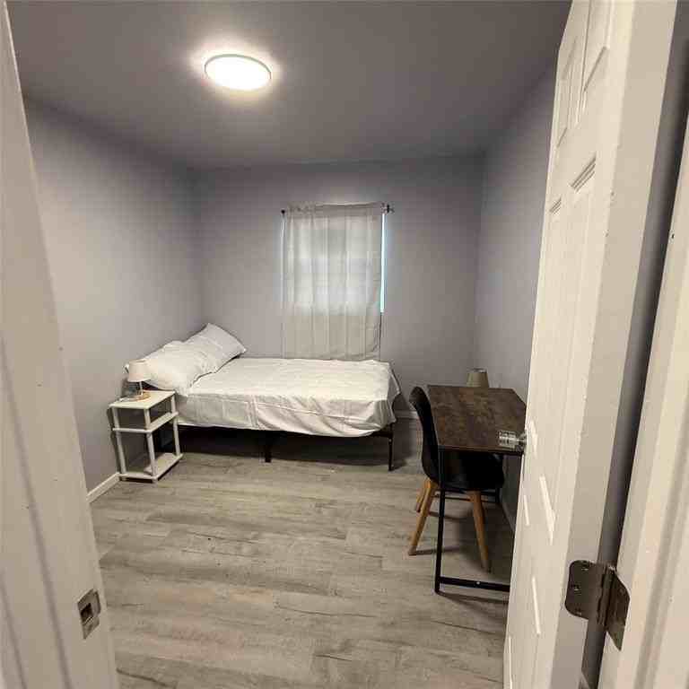 1713 Willow St - Photo 4 of 4