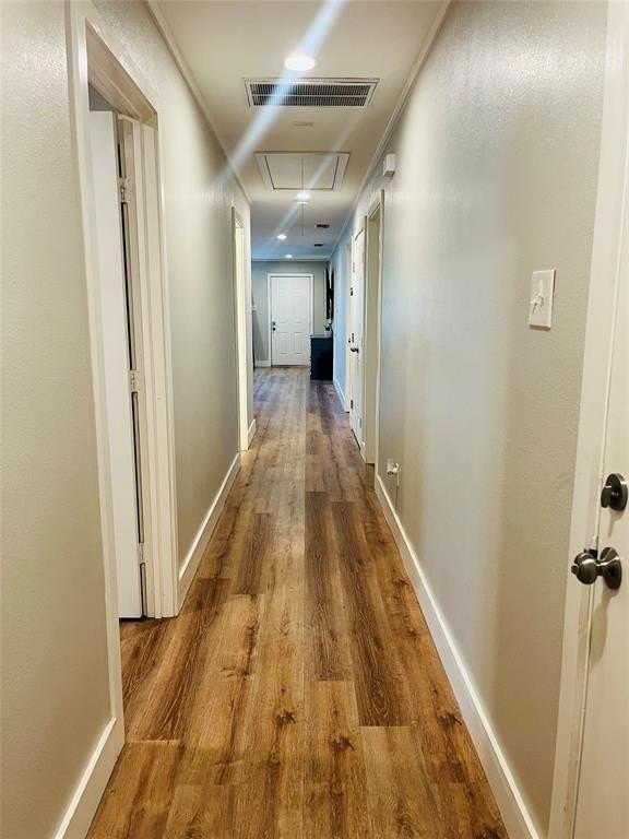 2840 Oakdale St - Photo 6 of 16