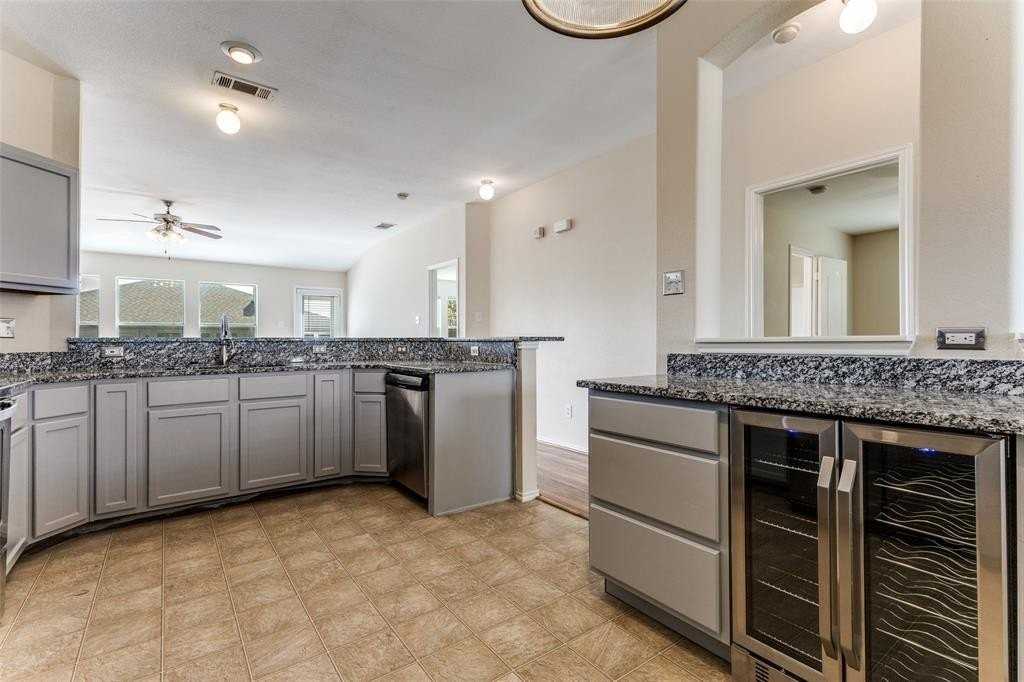 725 Redwing Dr - Photo 7 of 25