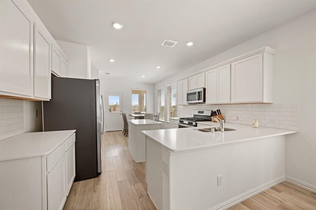 1216 Western Yarrow Ave - Photo 6 of 31