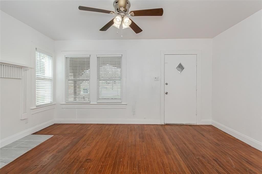 6112 Llano Ave - Photo 4 of 33