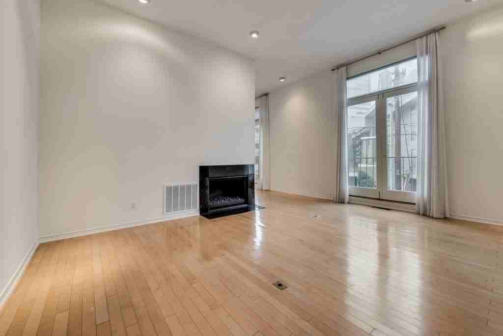 3730 Holland Ave #8H - Photo 3 of 15