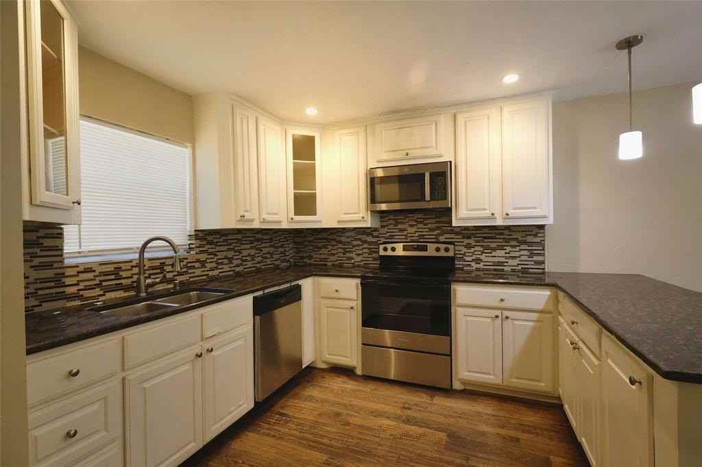 1004 W Cayuga Dr - Photo 7 of 31