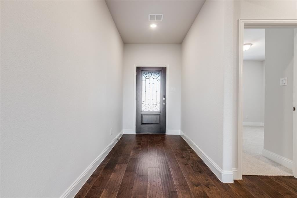 3029 Hollybrook Ln - Photo 6 of 30