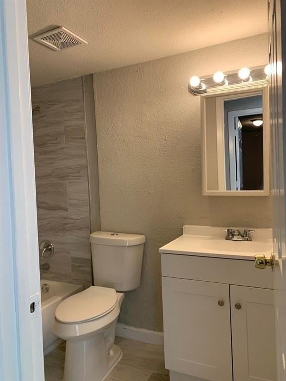 3100 5th St #203 - Photo 4 of 13