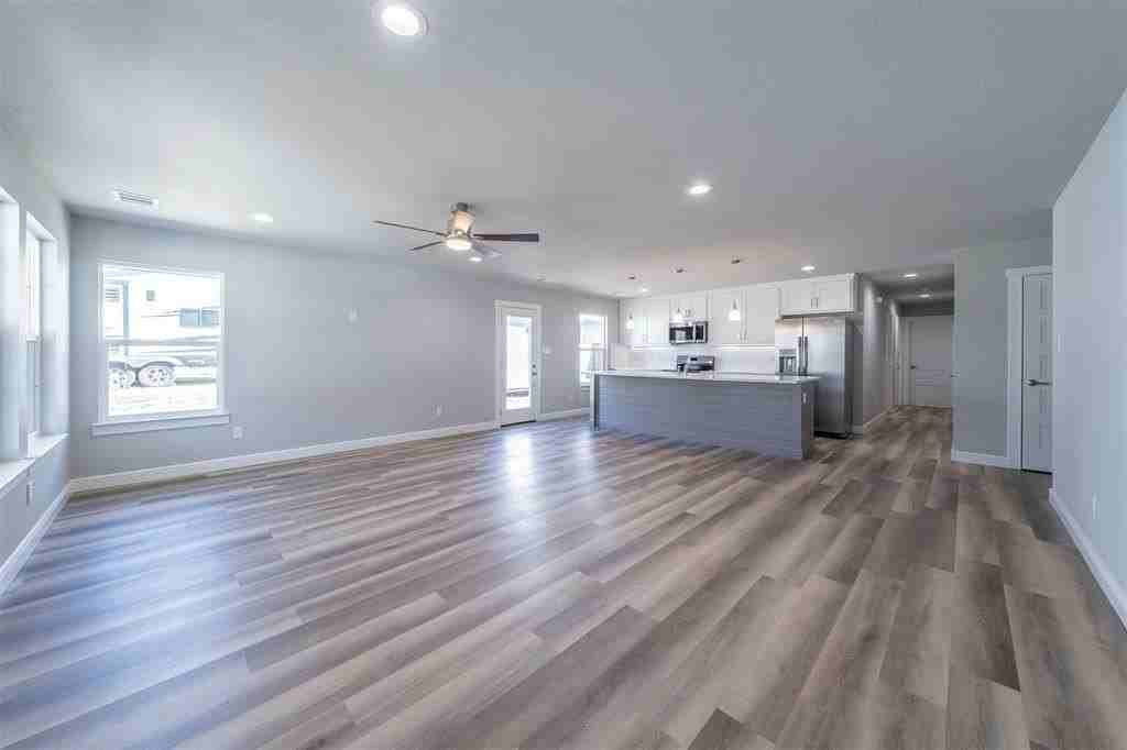 224 Patrick St - Photo 2 of 12