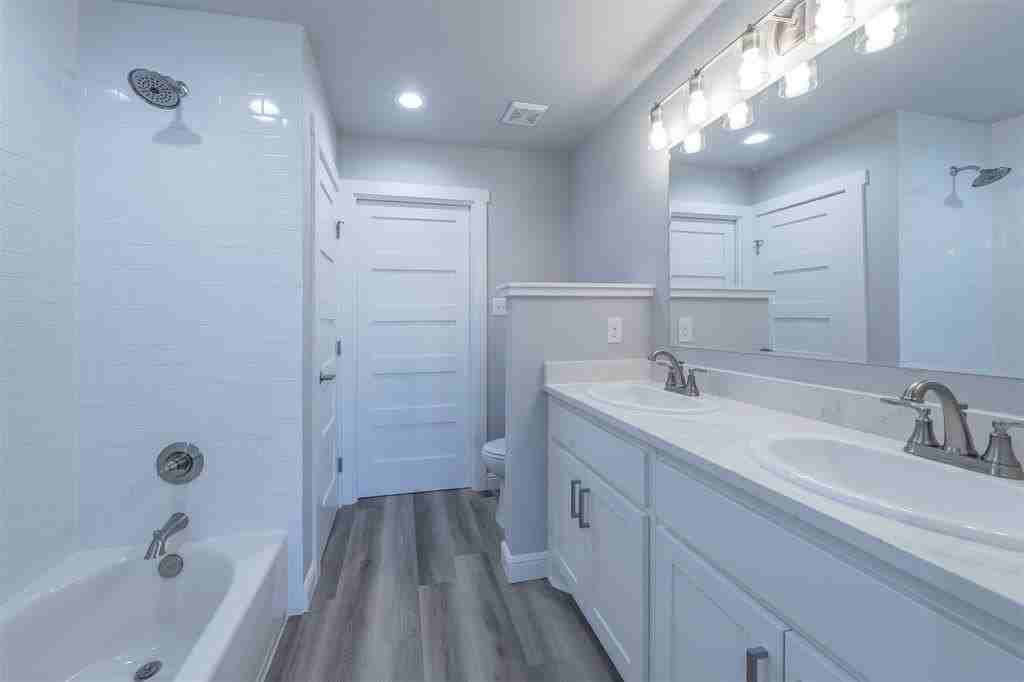 224 Patrick St - Photo 7 of 12