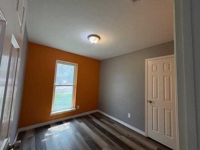 3017 Sandra Ln - Photo 5 of 11