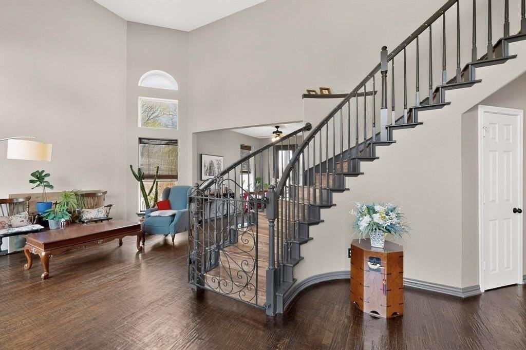 5213 Quail Creek Dr - Photo 4 of 39