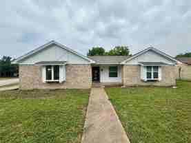 1153 Tracy Ln - Photo 1 of 1