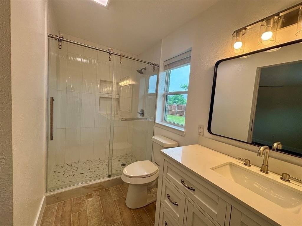 1153 Tracy Ln - Photo 4 of 10