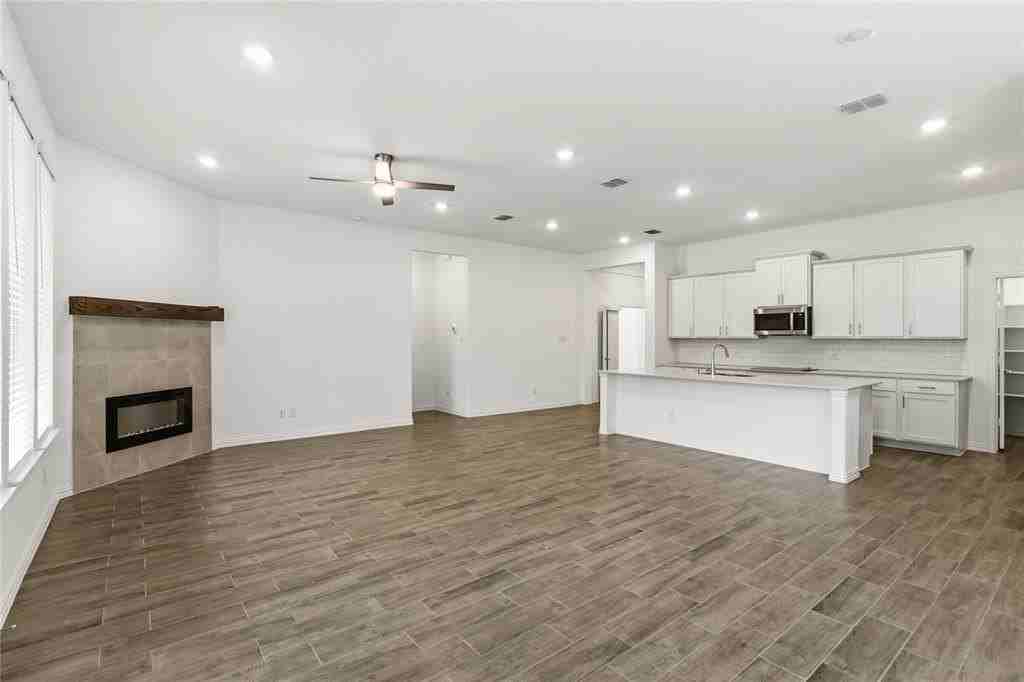 5135 Bancroft Dr - Photo 5 of 34