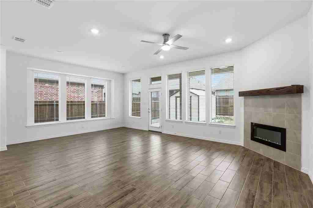 5135 Bancroft Dr - Photo 6 of 34