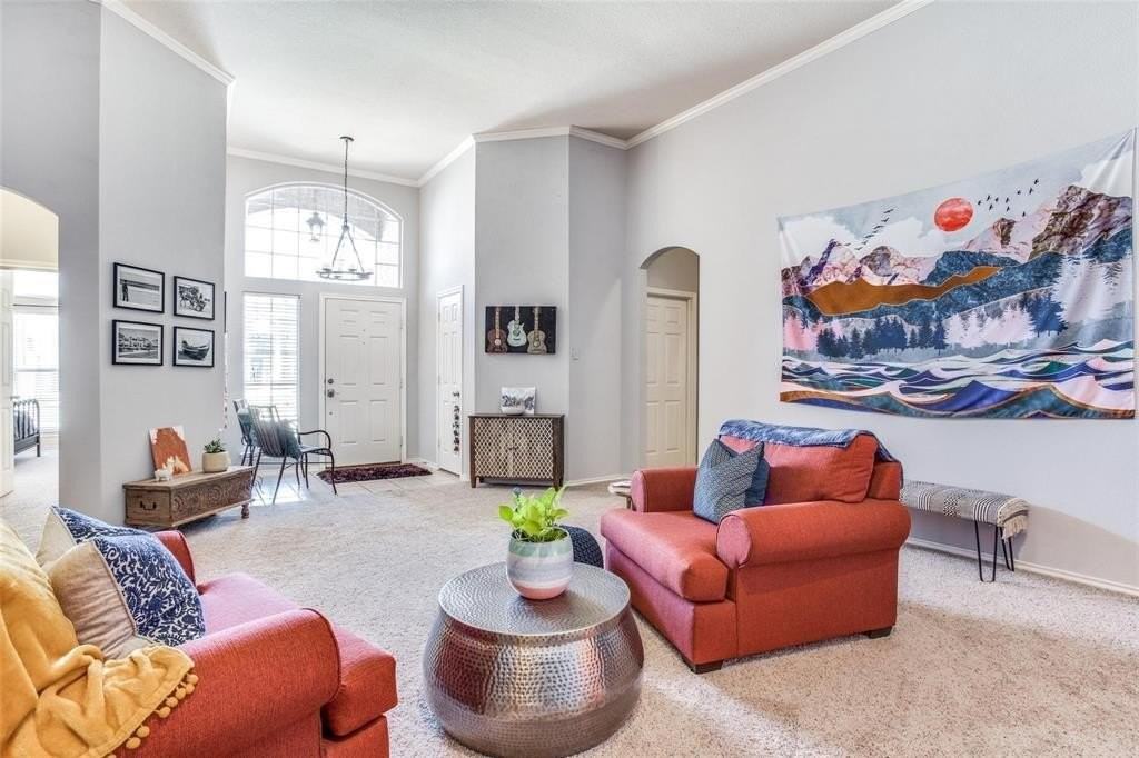 615 Delores Dr - Photo 6 of 36