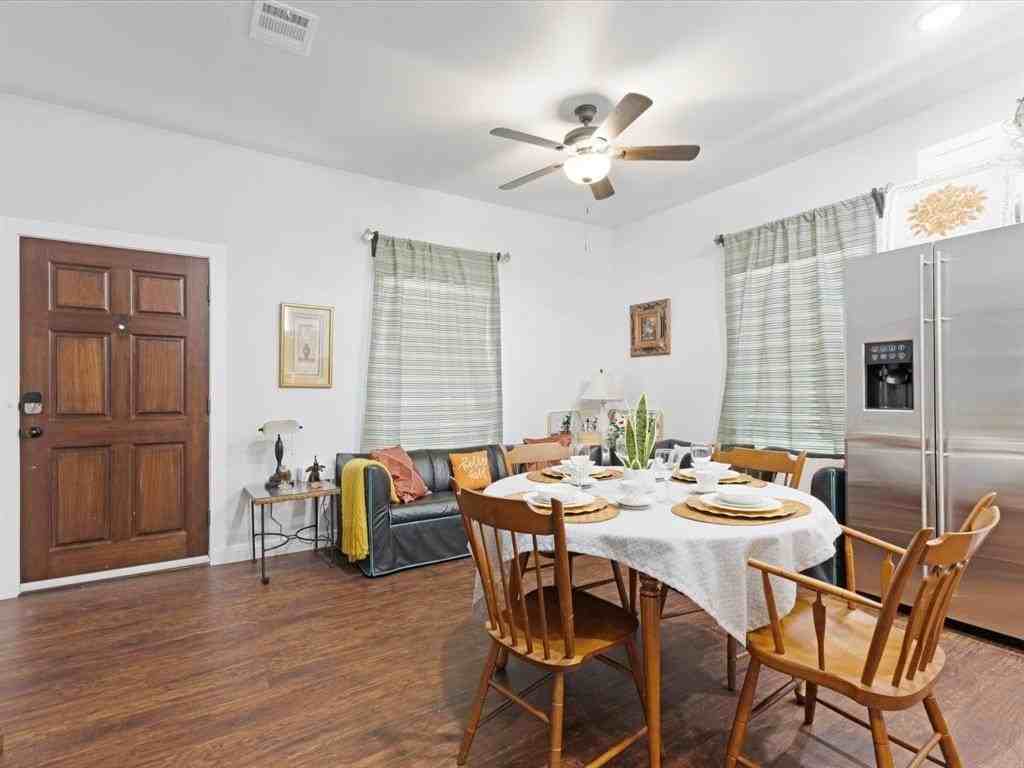 222 N Cliff St - Photo 4 of 14