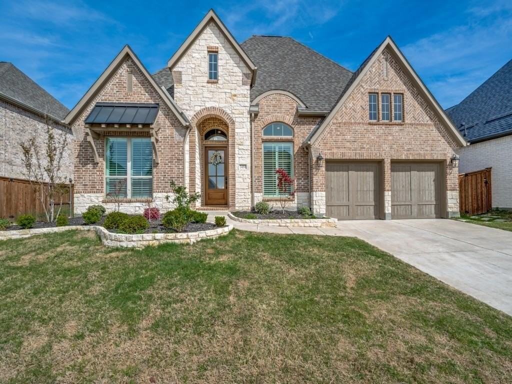 2450 Kates Pl - Photo 2 of 38