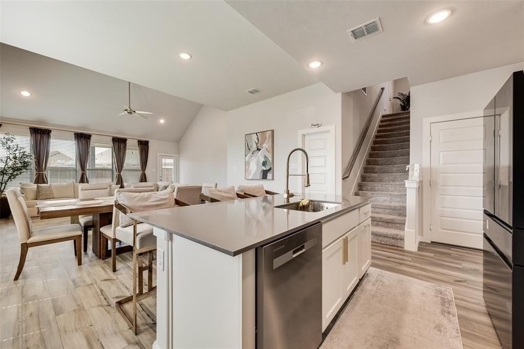 1201 Cinco Treaty Trl - Photo 5 of 31