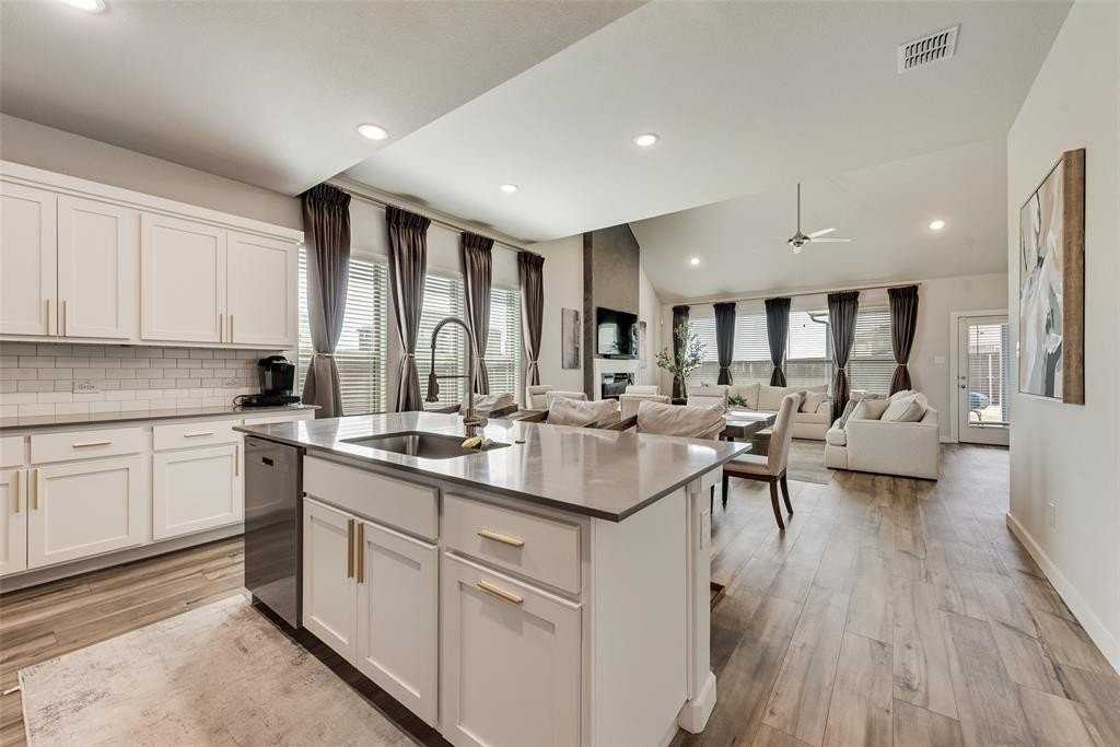 1201 Cinco Treaty Trl - Photo 6 of 31