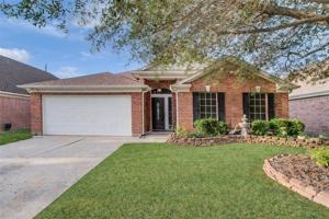 featured image of 923 N Sky Dr