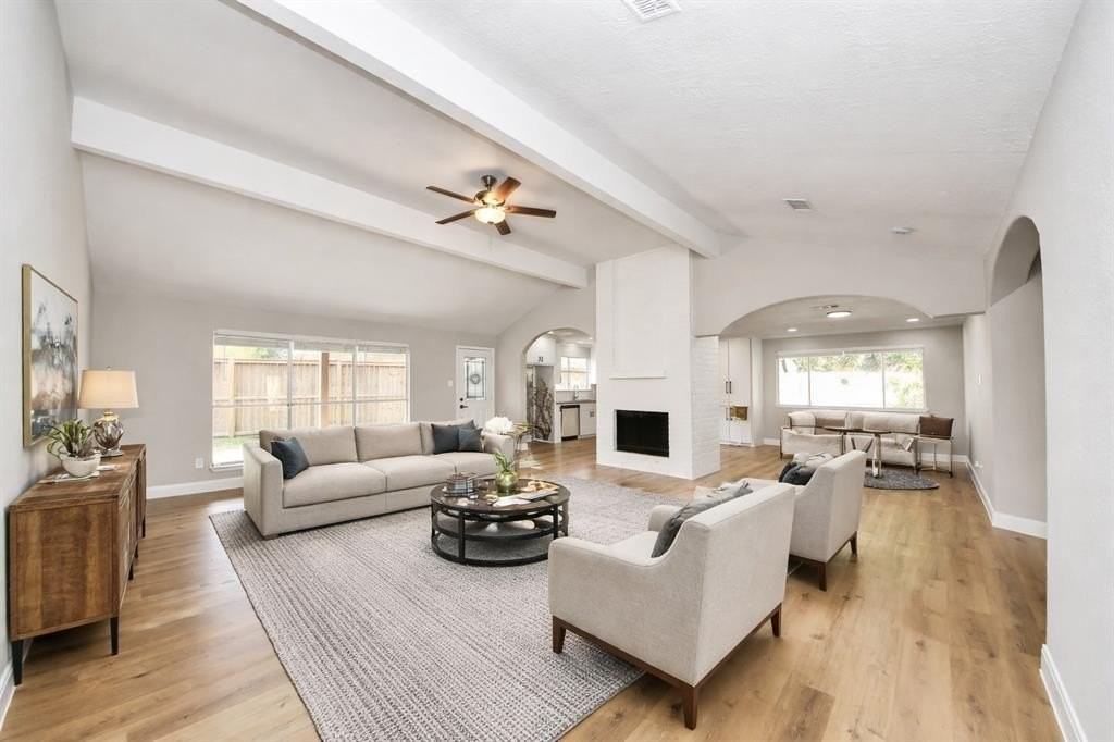 3407 Chalfont Ct - Photo 3 of 17