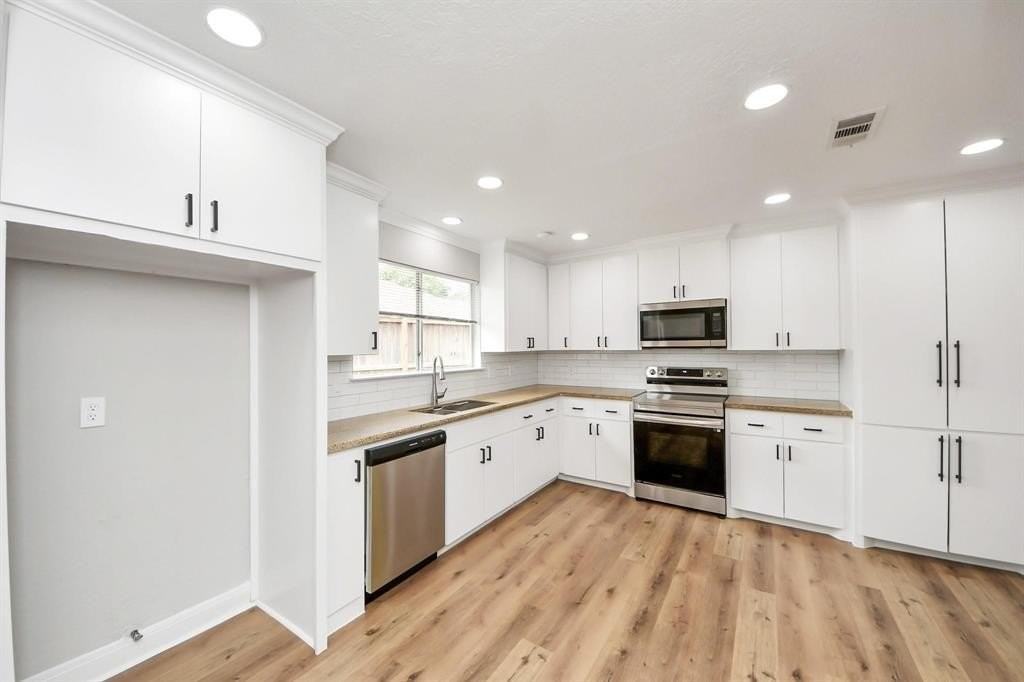 3407 Chalfont Ct - Photo 6 of 17