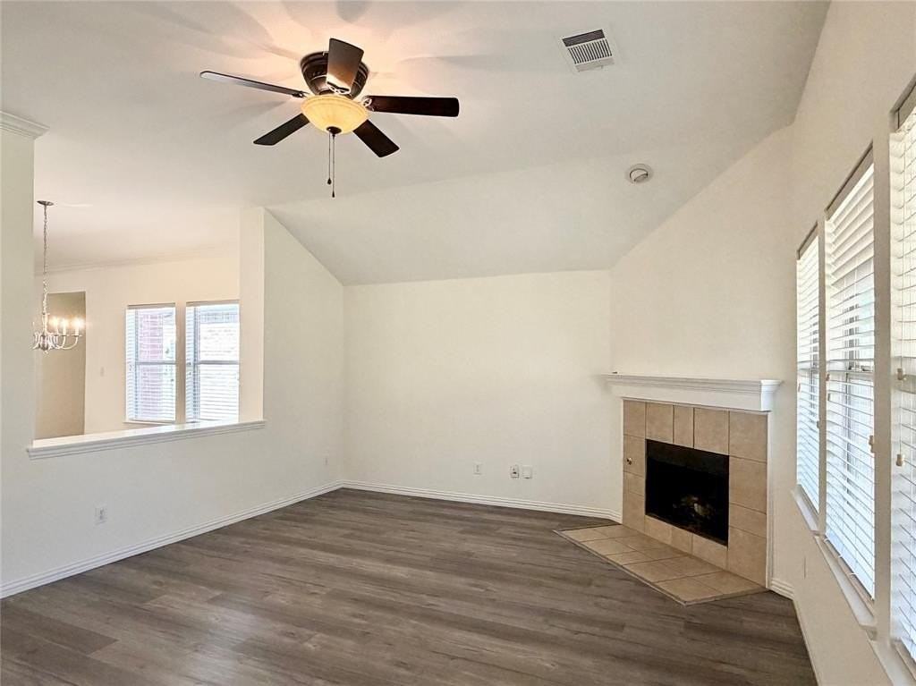 211 Parakeet Dr - Photo 3 of 16