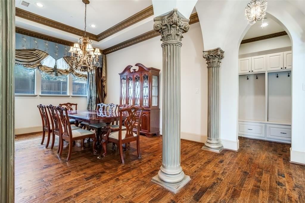 1634 Torrey Pines Ln - Photo 6 of 25