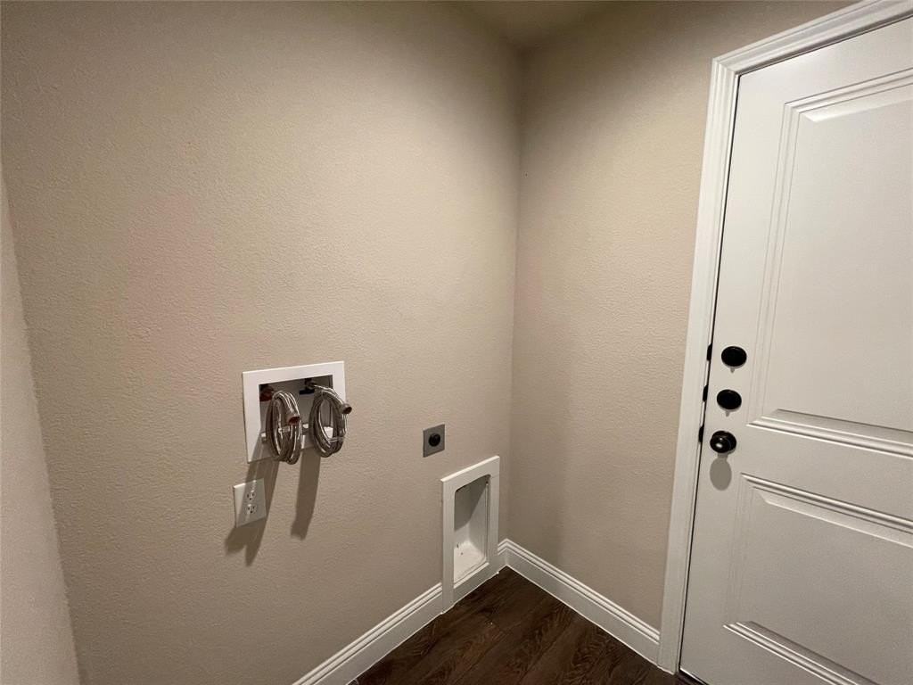 8115 Tanner Ave - Photo 7 of 20