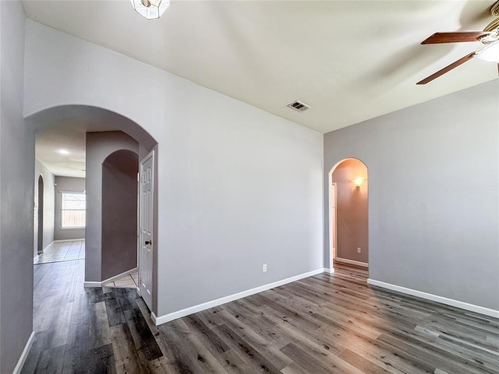 1212 Maple Terrace Dr - Photo 6 of 32