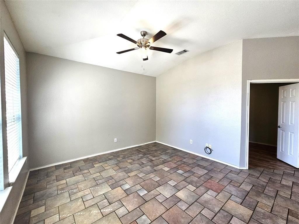 3436 Replay Ln - Photo 7 of 33