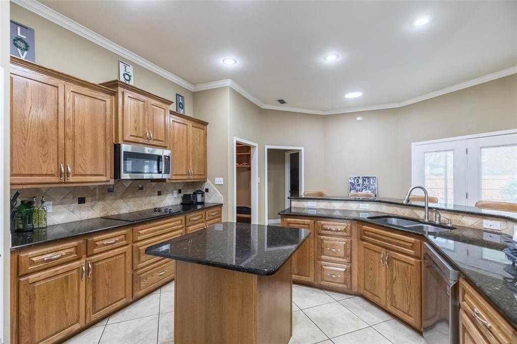 682 Lytle Shores Dr - Photo 7 of 29