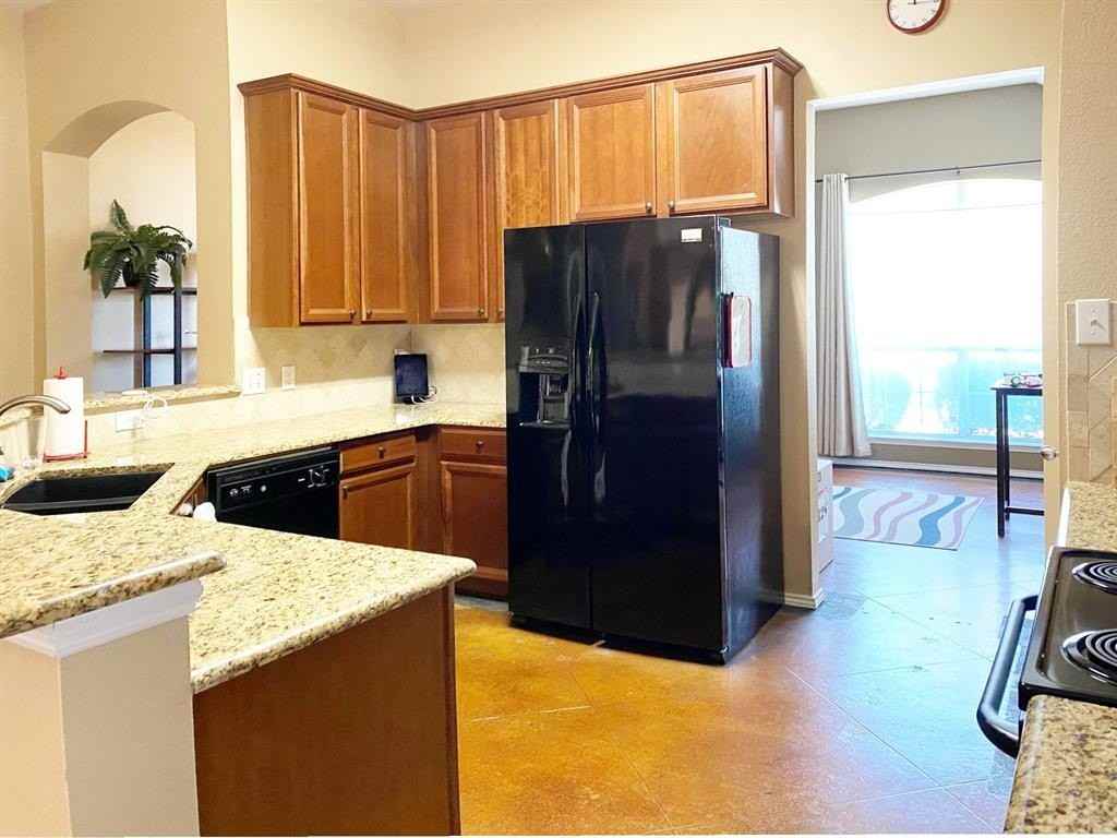 724 Red Elm Ln - Photo 5 of 40