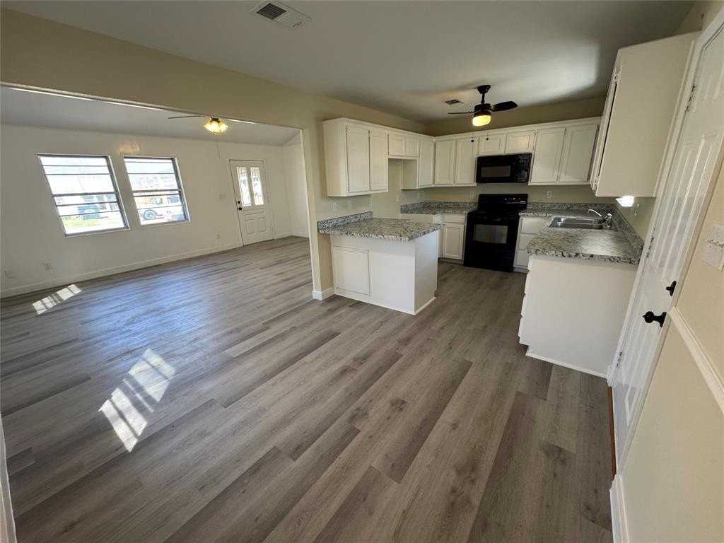 116 Lusk St - Photo 7 of 18