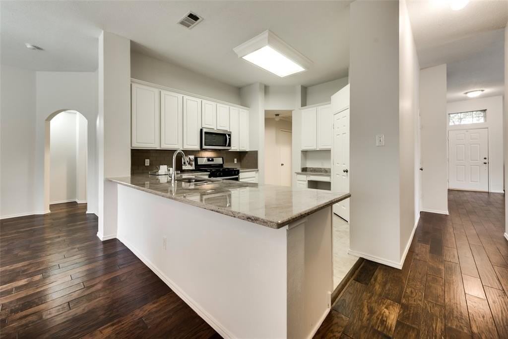 3687 Harvard Dr - Photo 6 of 23