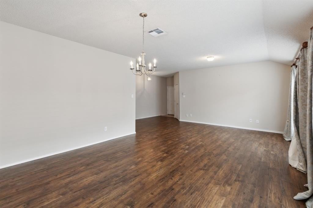 9916 Nixon Dr - Photo 6 of 23