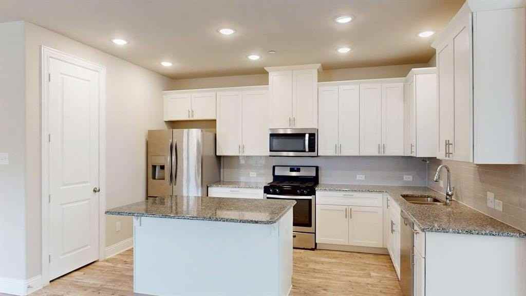 2948 Galveston St - Photo 3 of 22