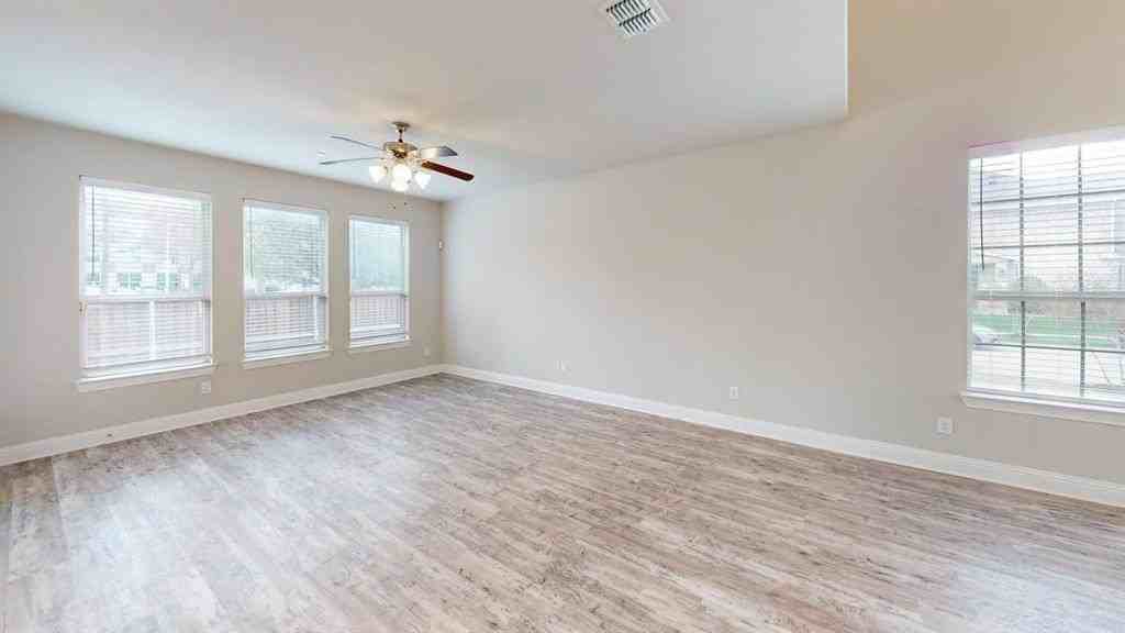 2948 Galveston St - Photo 7 of 22