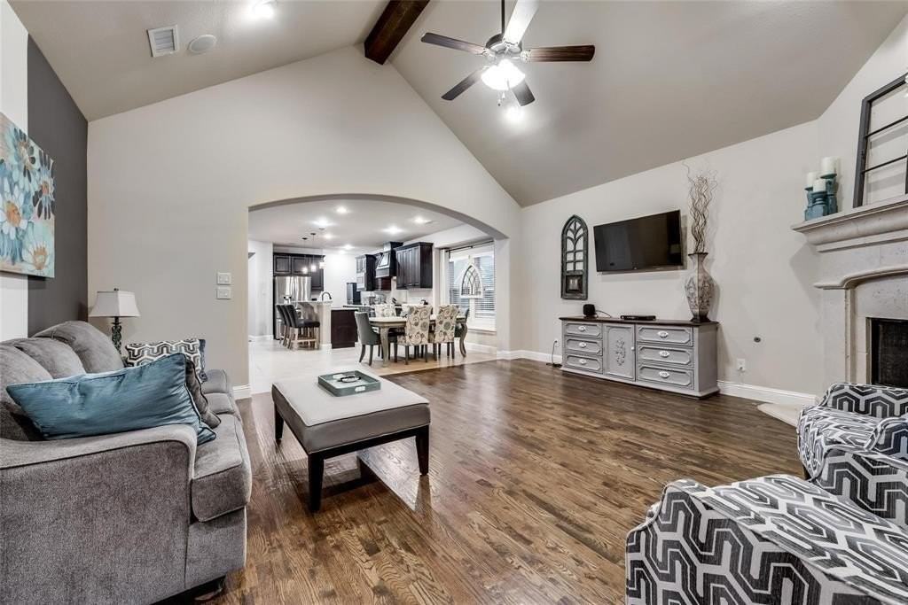 1213 Wedgewood Dr - Photo 7 of 22