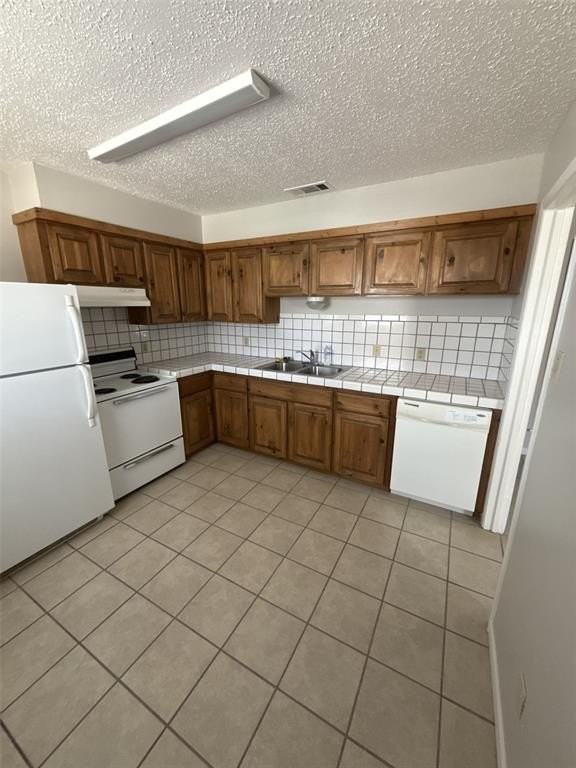 1600 West Ln #6 - Photo 3 of 8