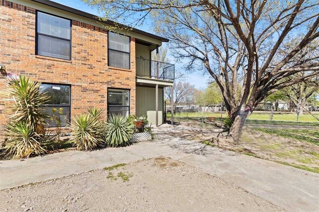 908 Isbell Rd #D - Photo 5 of 16