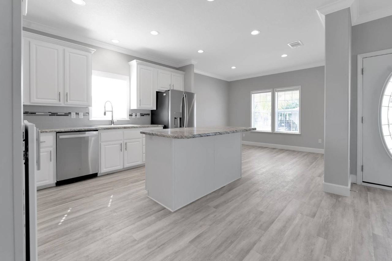 3266 Walden Shores Loop #257 - Photo 4 of 14