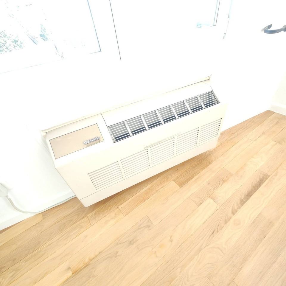 6683 70th St - Photo 5 of 8