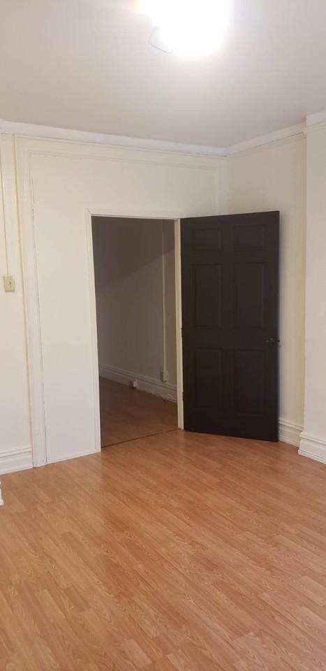 6819 3rd Ave #3R - Photo 2 of 9