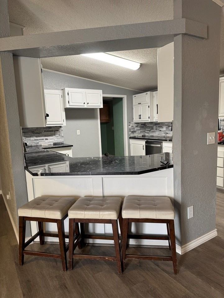 9724 W 3rd St - Photo 7 of 19