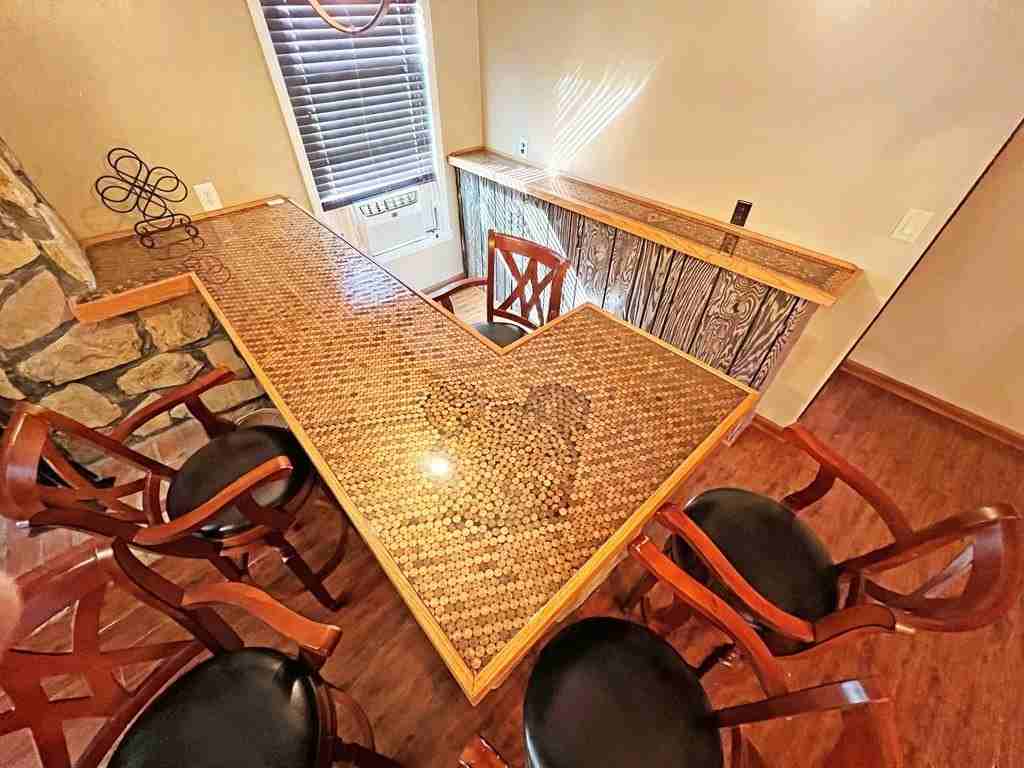 1102 W Brown St - Photo 4 of 16